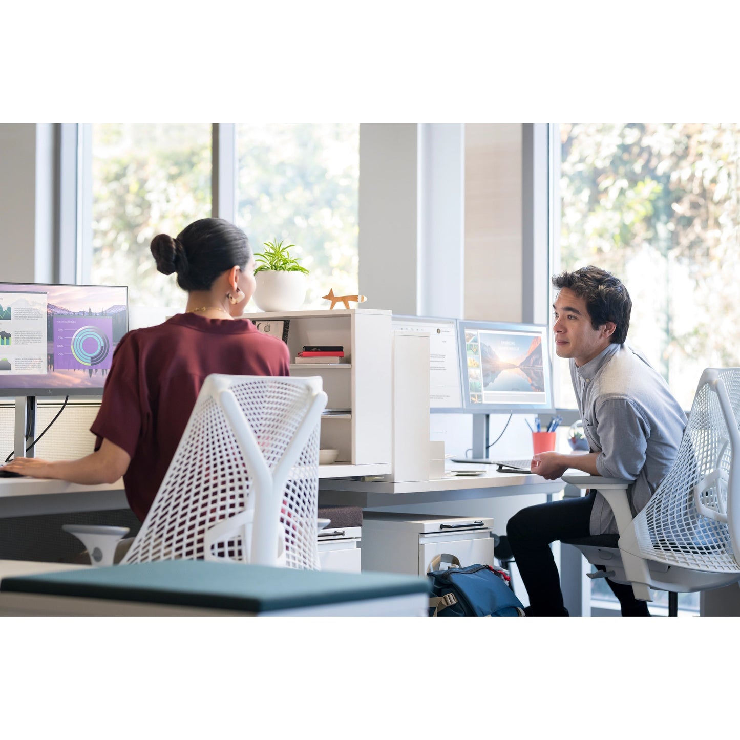 HPI SOURCING - NEW E24 G4 24" Class Full HD LCD Monitor - 16:9 - Black (9VF99AA#ABA)