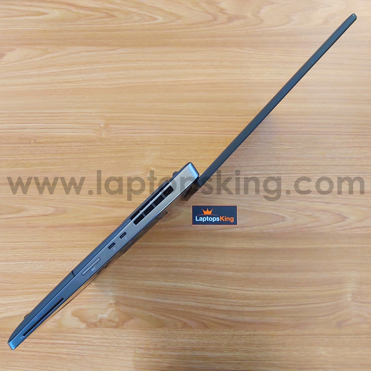 Dell Precision 7730 Xeon E-2186m 17.3" 4K Workstation Laptop (New Open Box)