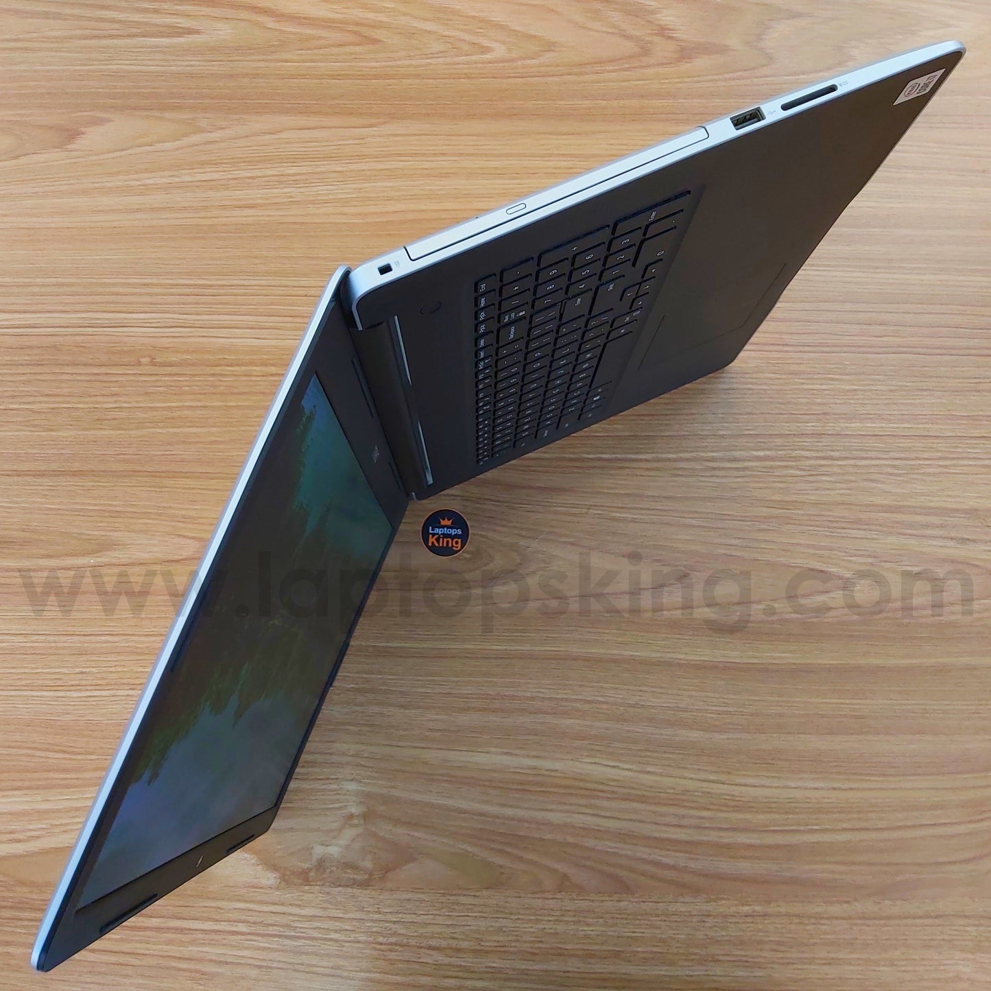 Dell Inspiron 3793 17.3" Silver Color i7-1065g7 GeForce MX230 Laptop (Open Box)