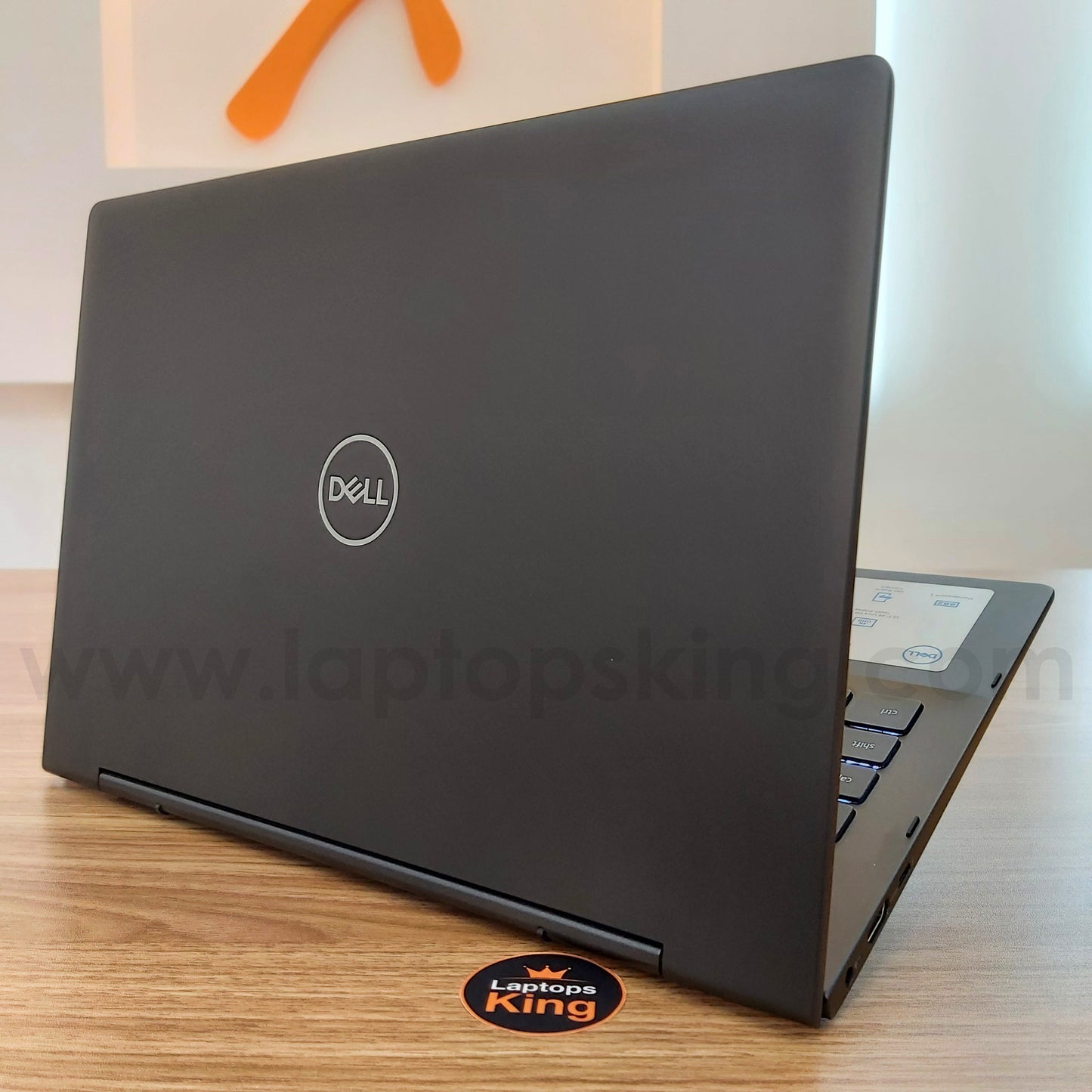 Dell Inspiron 7390 i7-8565U 4K Flip-Touchscreen 2in1 Laptop (Open Box)