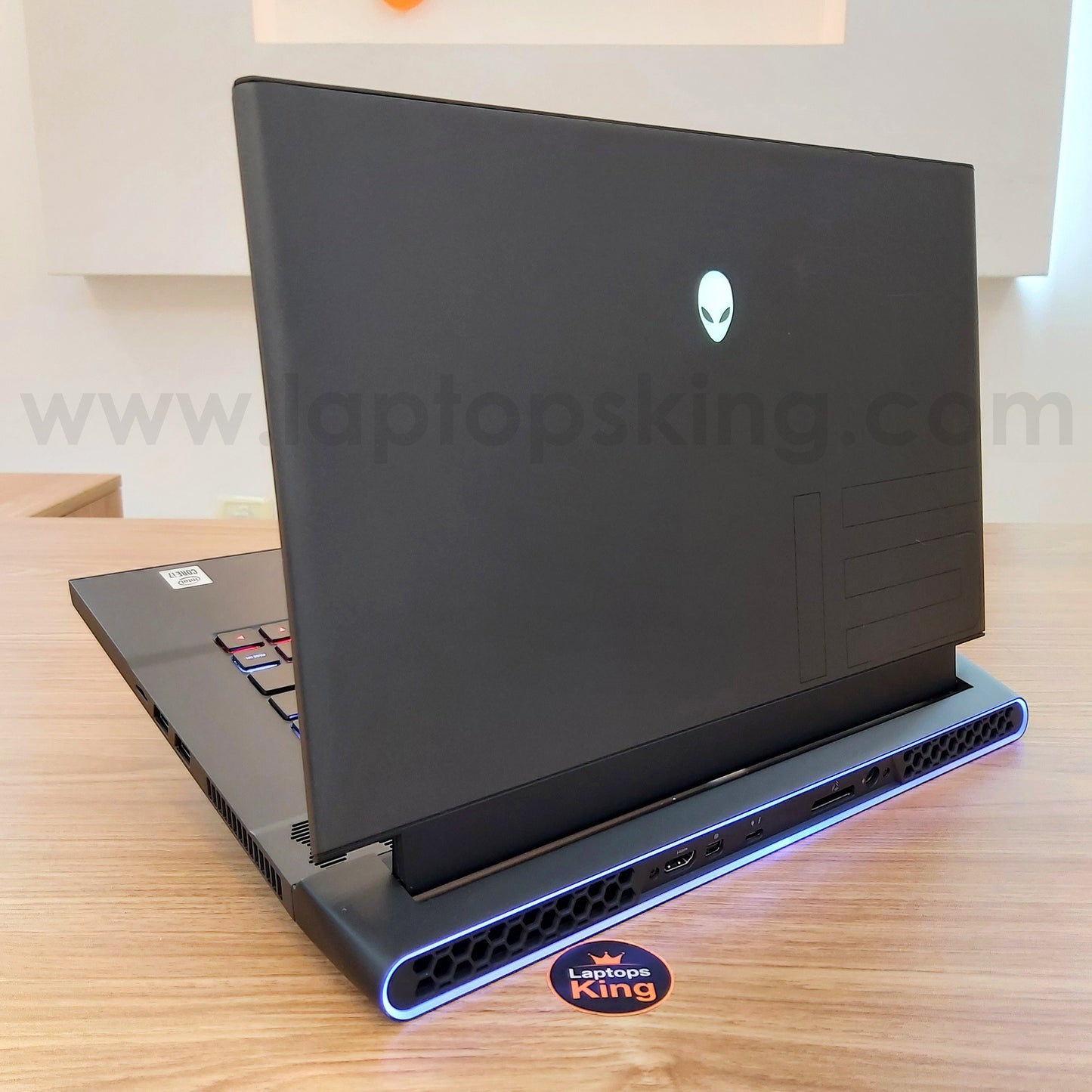 Alienware M15 R4 i7-10870h Rtx 3070 300hz Gaming Laptop (Open Box)