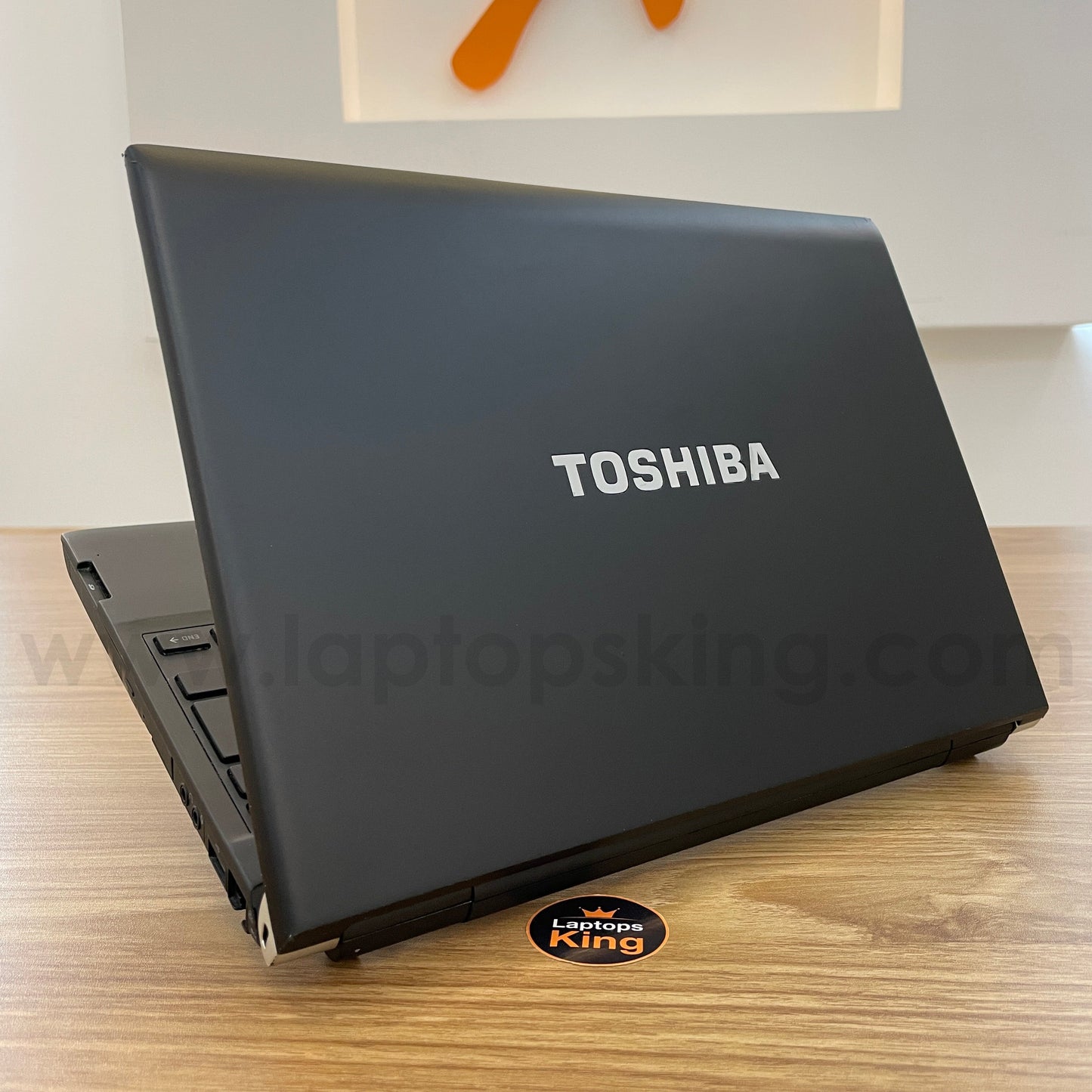 Toshiba Portege R830 Core i5 Laptop (Used Very Clean)