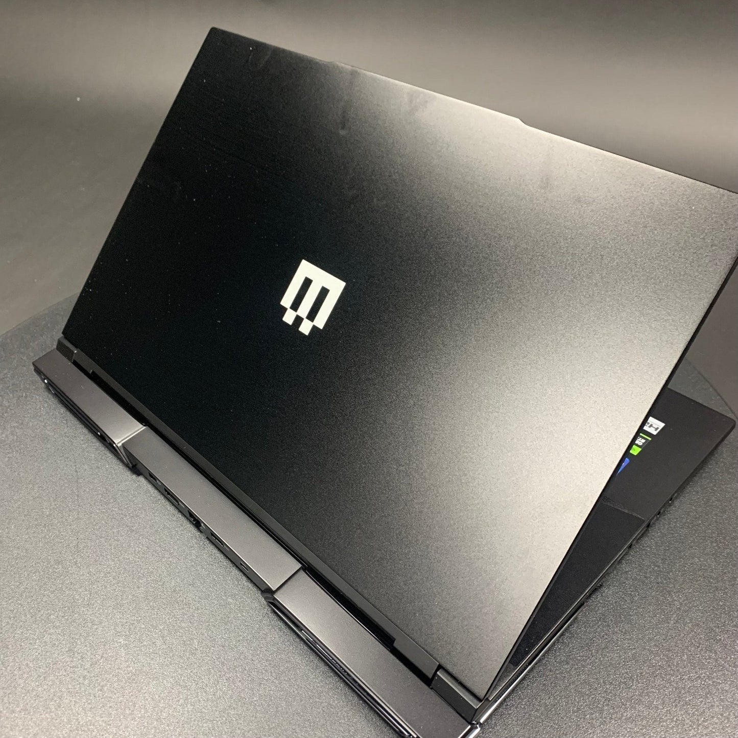 ML-17 | 14900HX/4090 (Recertified)