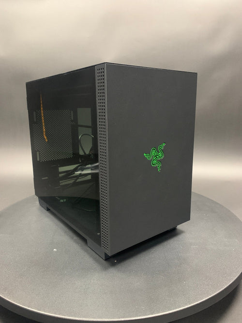 RAZER Tomahawk Mini-ITX