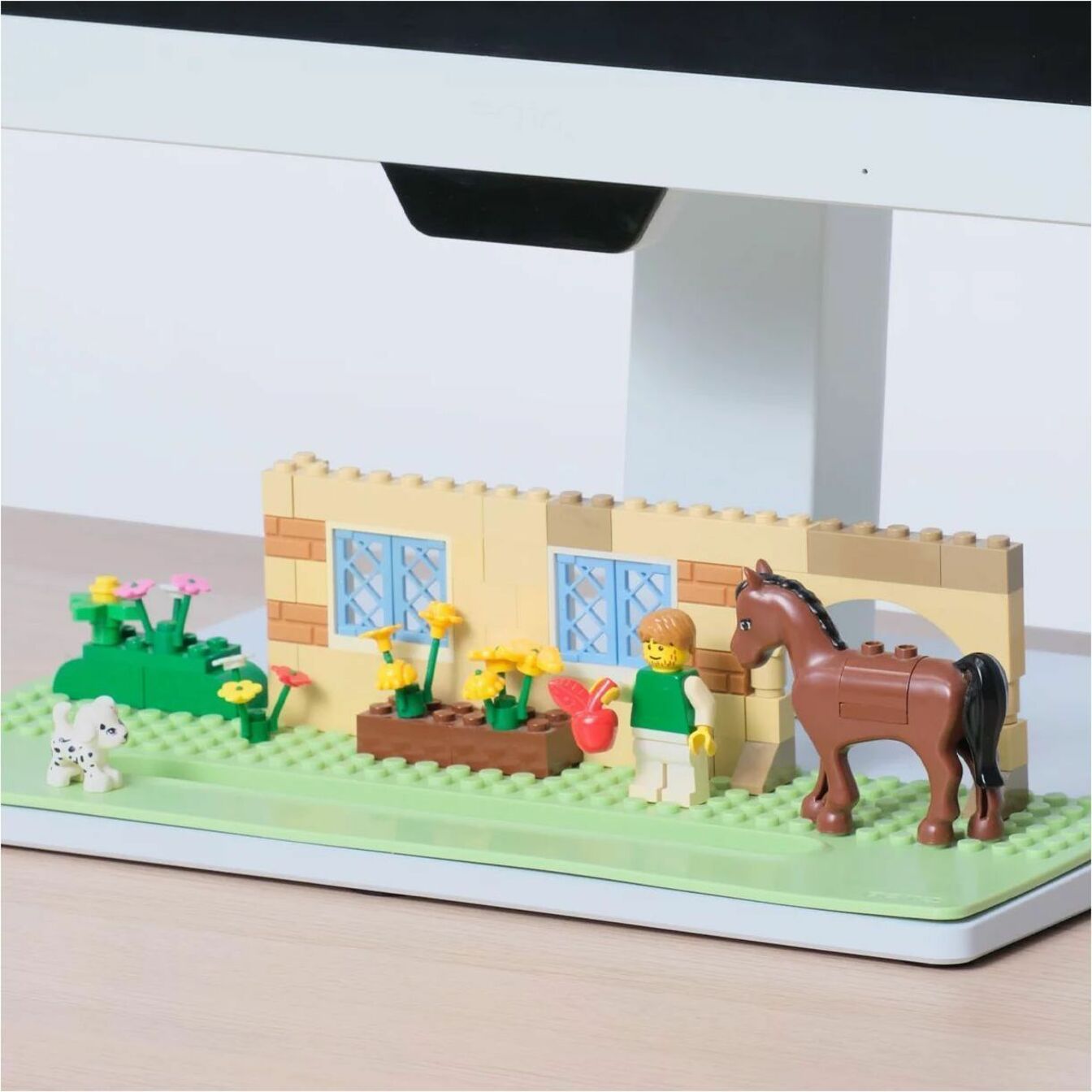 BenQ GW2790QT 27" 2K QHD LED Monitor, USB-C Ergonomic Eye-Care Display, 350 Nit IPS Panel, 99% sRGB, White, Built-in Speakers & Mic, Height Adjustable Stand - GW2790QT (1 Year Warranty)