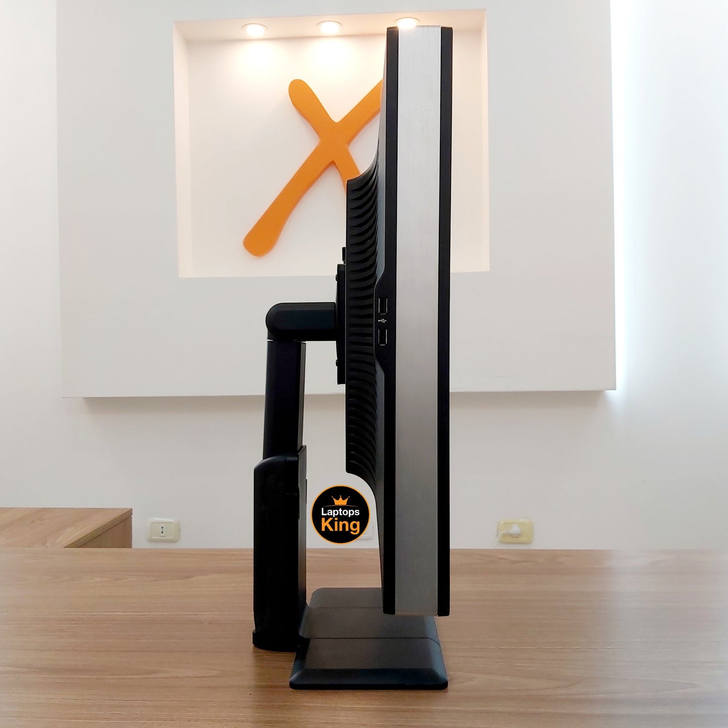 HP ZR30W 30" 2560x1600 Professional Monitor (Used Very Clean)