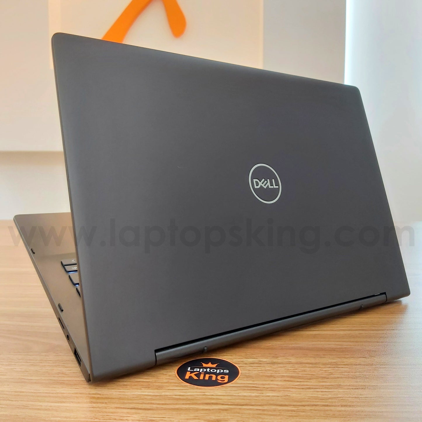 Dell Inspiron 7390 i7-8565U 4K Flip-Touchscreen 2in1 Laptop (Open Box)