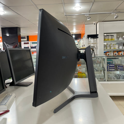 Samsung Odyssey 49" Qled 144hz Super Ultra-Wide 1800r Curved Gaming Monitor (New Open Box)