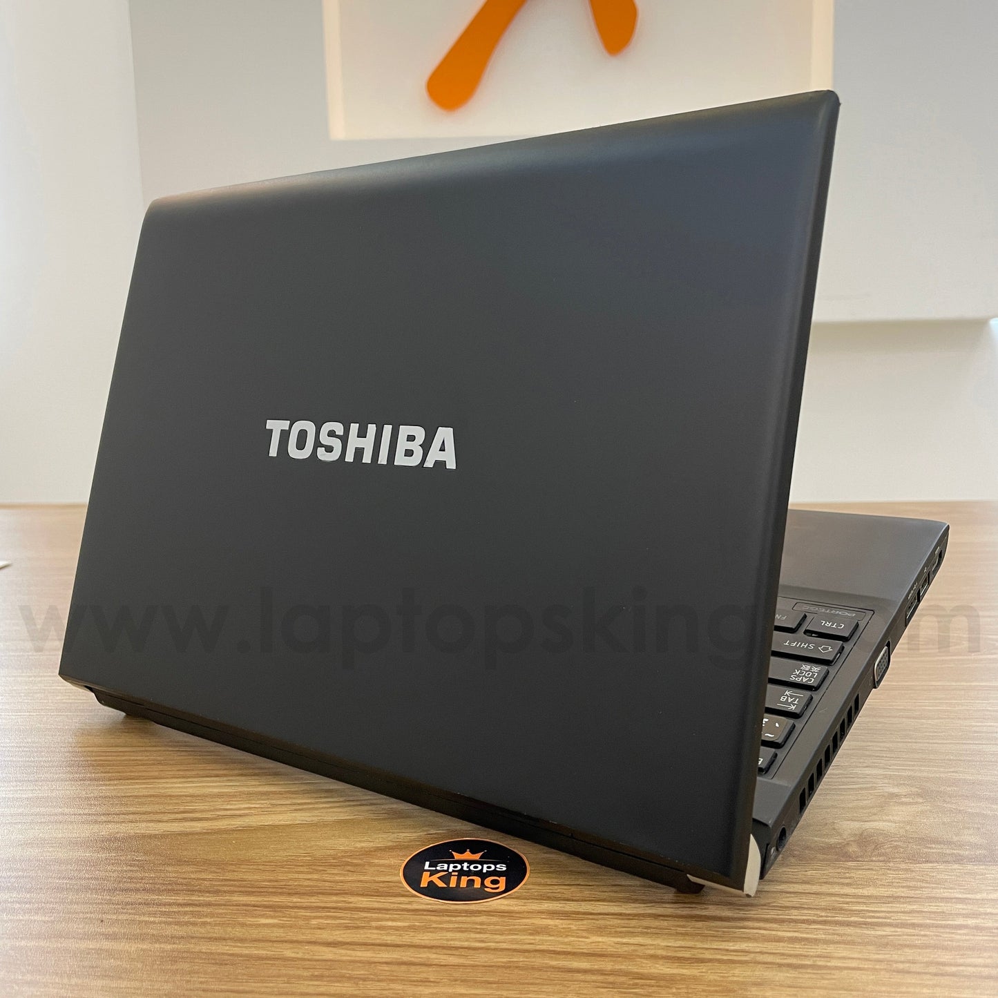 Toshiba Portege R830 Core i5 Laptop (Used Very Clean)