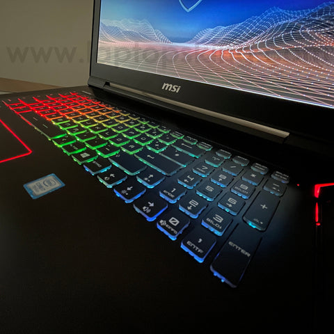 Msi Titan GT73EVR 7RE Steelseries Core i7-7700hq Gtx 1070 120hz 17.3" Gaming Laptop (Used Very Clean)