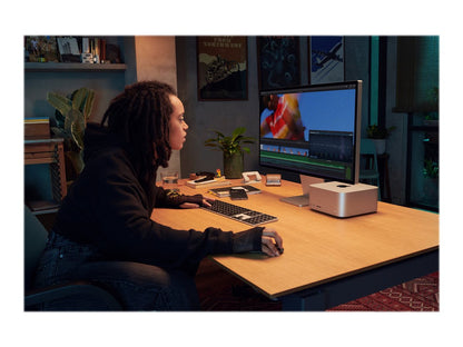 Apple Studio 27" Class Webcam 5K LCD Monitor (MK0U3LL/A)